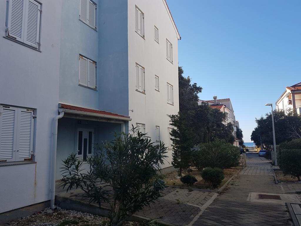 Apartment Alice Novalja Exterior foto